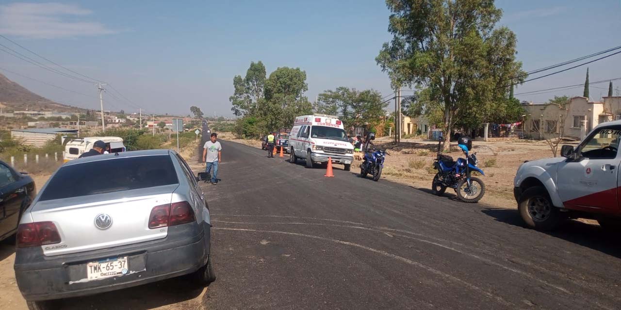 Paramédicos de bomberos de Tlacolula brindaron los primeros auxilios.
