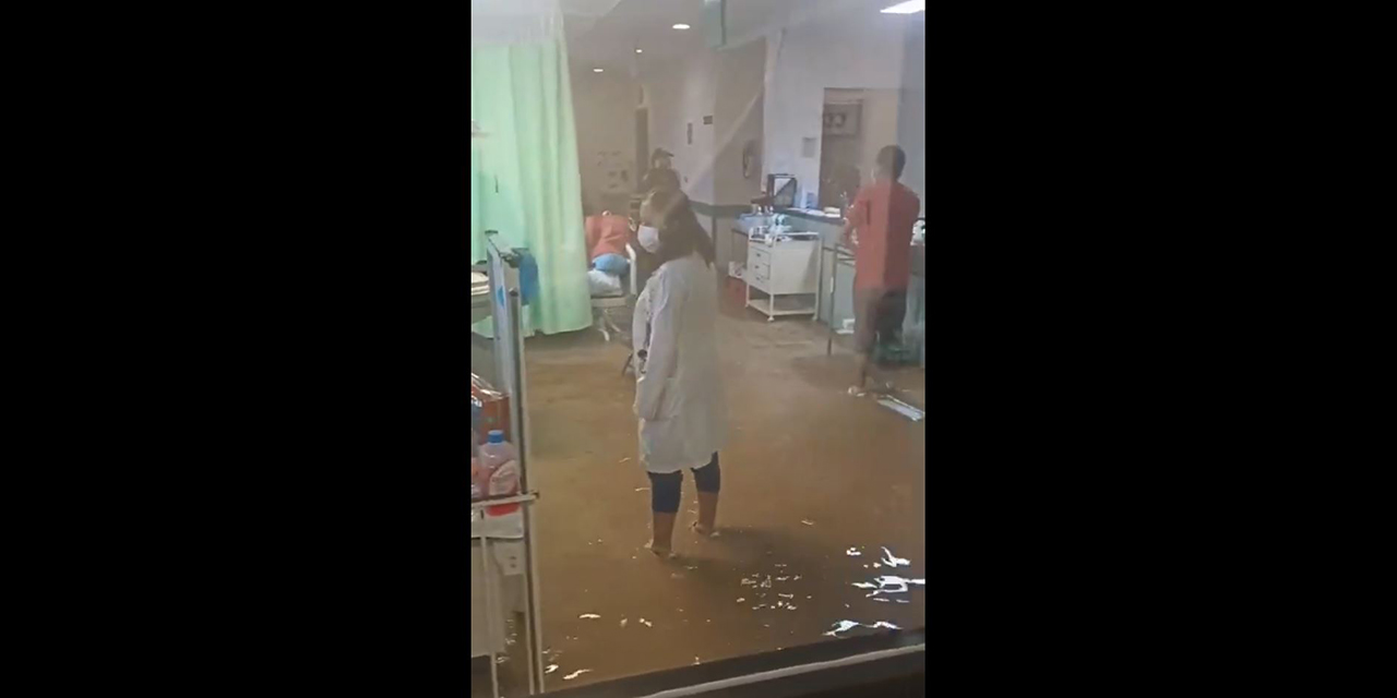 Exhiben inundación en el Hospital de la Niñez por fuerte lluvia | El Imparcial de Oaxaca