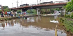 Foto: Luis Alberto Cruz // El paso a desnivel quedó bajo el agua.