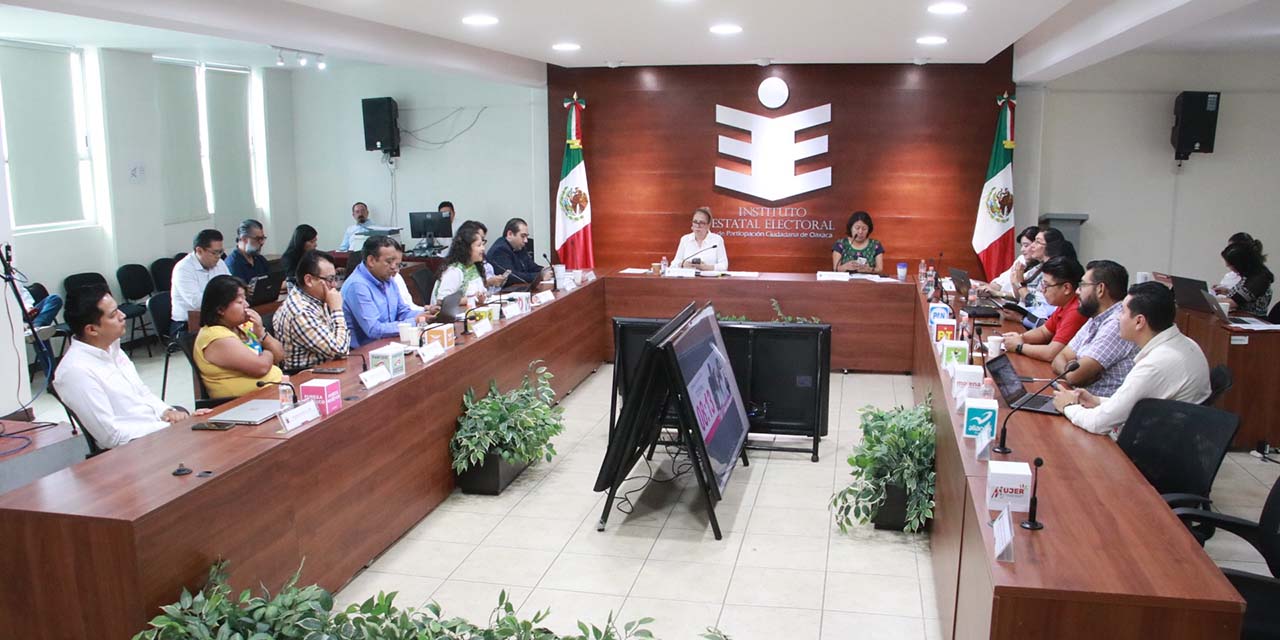 Foto: Adrián Gaytán // En sesión especial, el Consejo General del IEEPCO aprueba la validez de las elecciones a diputaciones por el principio de Representación Proporcional.