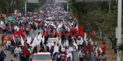 Foto: Luis Alberto Cruz // Para el miércoles 19, la dirigencia de la Sección 22 anunció dos marchas estatales en Tlaxiaco y Nochixtlán, para exigir justicia por los hechos del 2016 en la Mixteca.