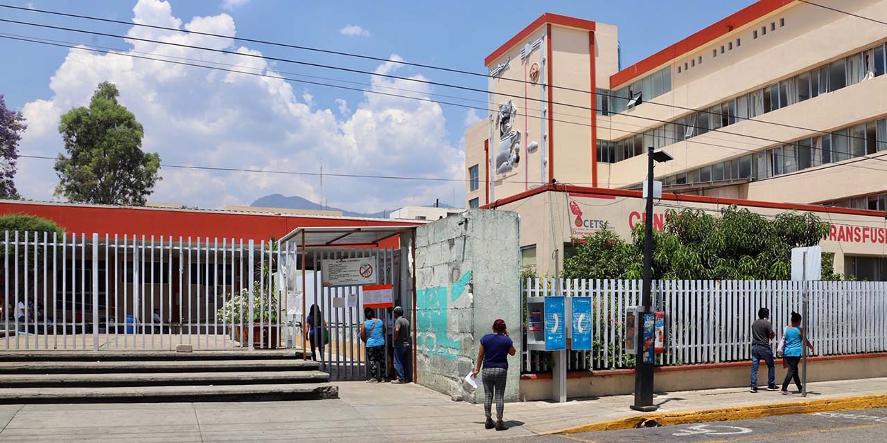 Foto: Luis Alberto Cruz // Reportan lento avance de las obras de remodelación del Hospital Civil.