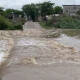 Tras intensas lluvias, crecida en el Río de Las Nutrias en Juchitán
