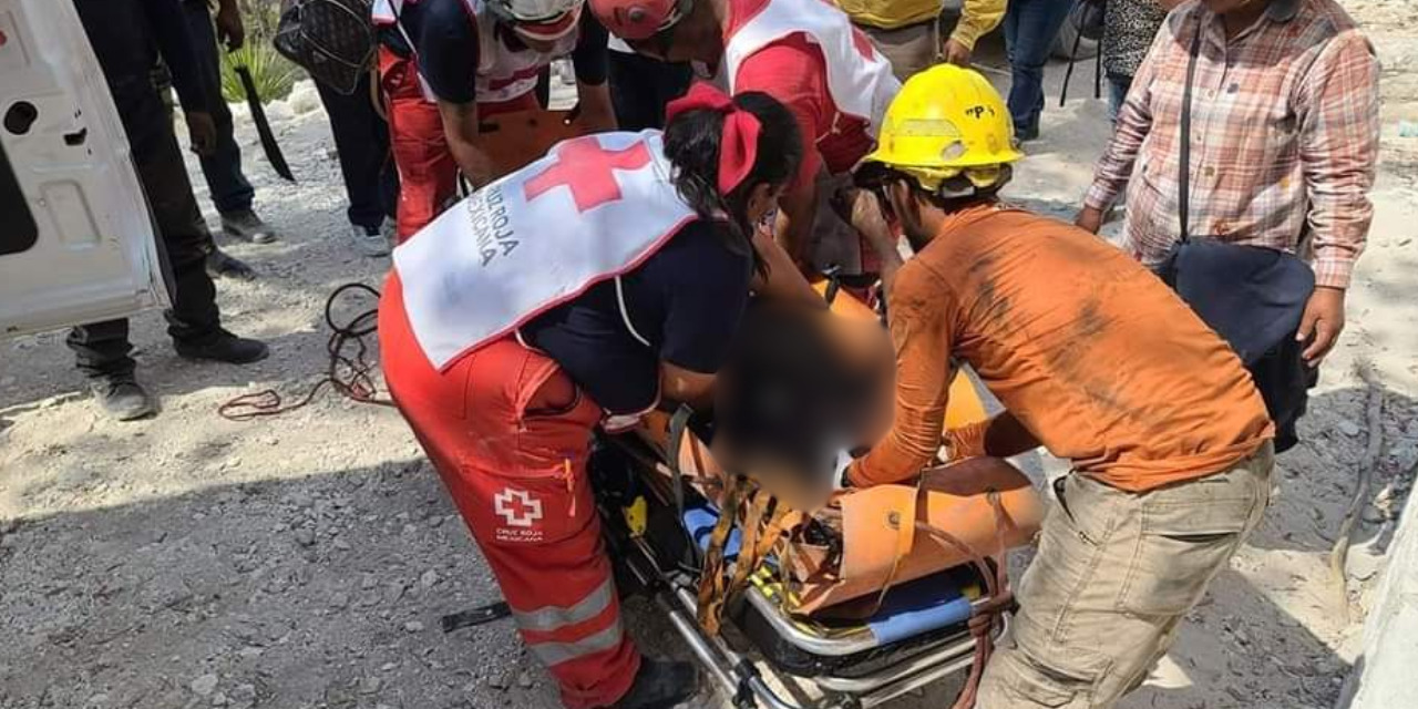 Rescatan a hombre que cayó a barranco de Tepelmeme | El Imparcial de Oaxaca