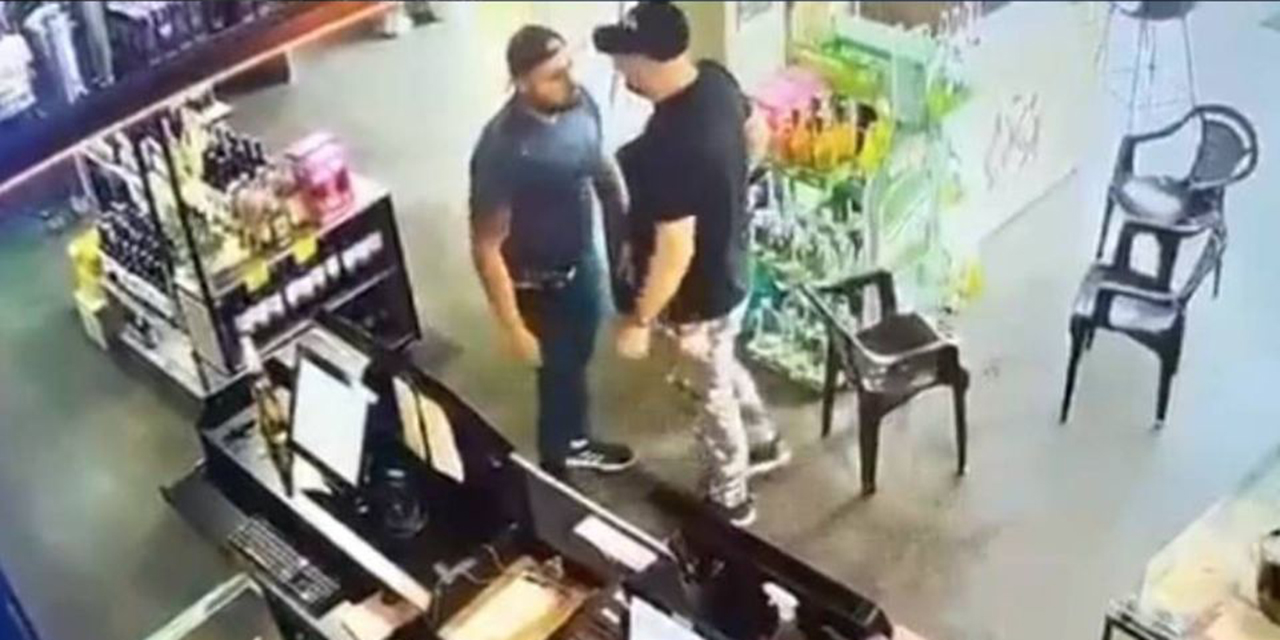 VIDEO: Le dispara a hombre de 29 años por mandarle mensajes a su hija de 15 años
