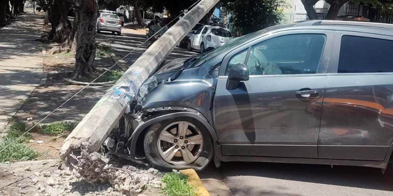 El accidente ocurrió sobre la calle de Mártires de Chicago.