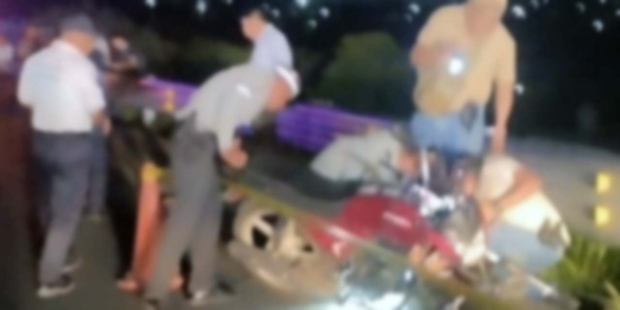 El joven se salió del camino y volcó en el puente Pimentel.