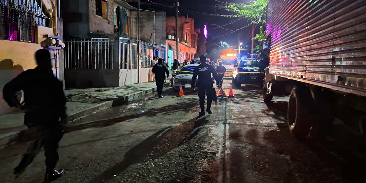 La mujer refirió que se golpeó con la estructura de una ventana.