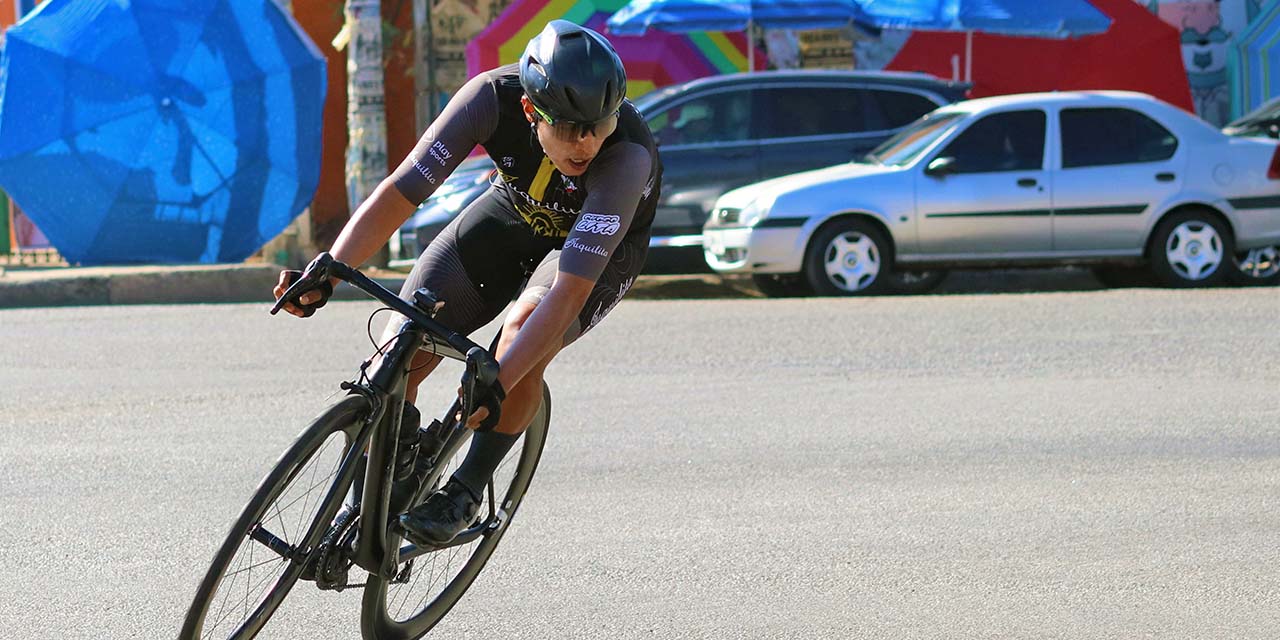 Foto: Leobardo García Reyes // Se convocó a las categorías Juvenil, 16-17 años, Elite, Máster, 30, 40, 50 en adelante, y femenil Libre, Aficionadas y 40 años en adelante.