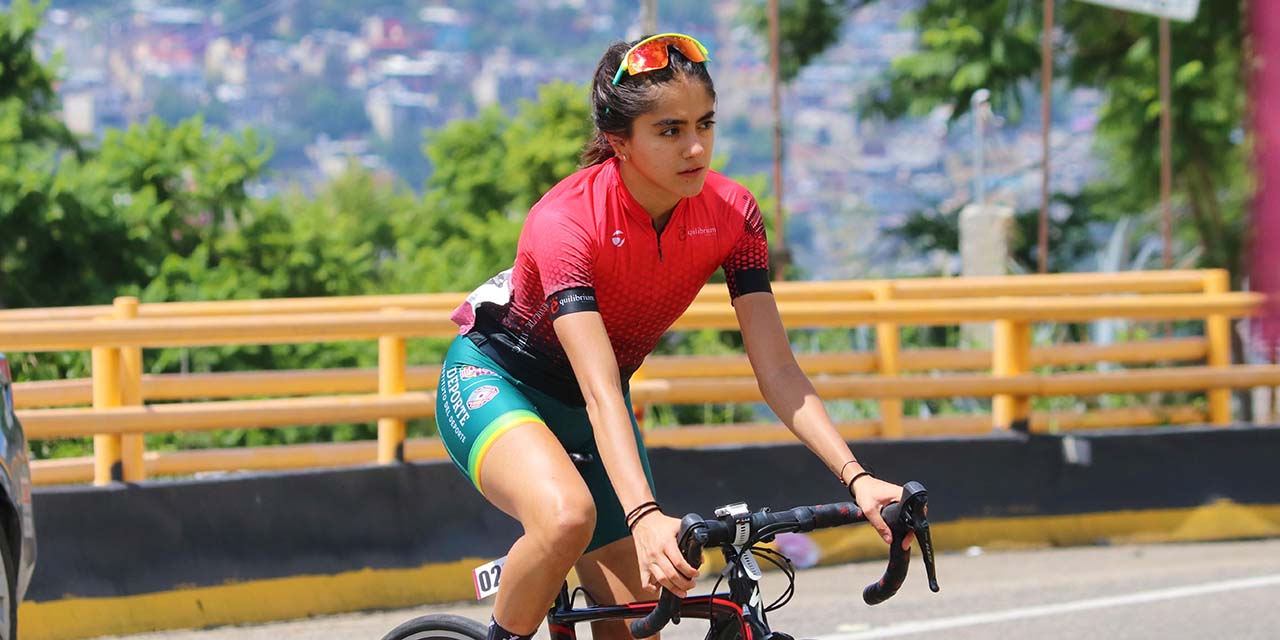 Fotos: Leobardo García Reyes // Simoné Donnadieu subió al podio de vencedores.