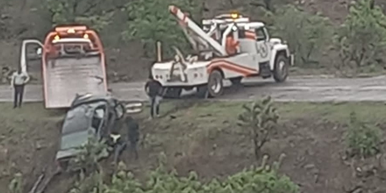 Accidente deja dos heridos en la carretera 190 | El Imparcial de Oaxaca