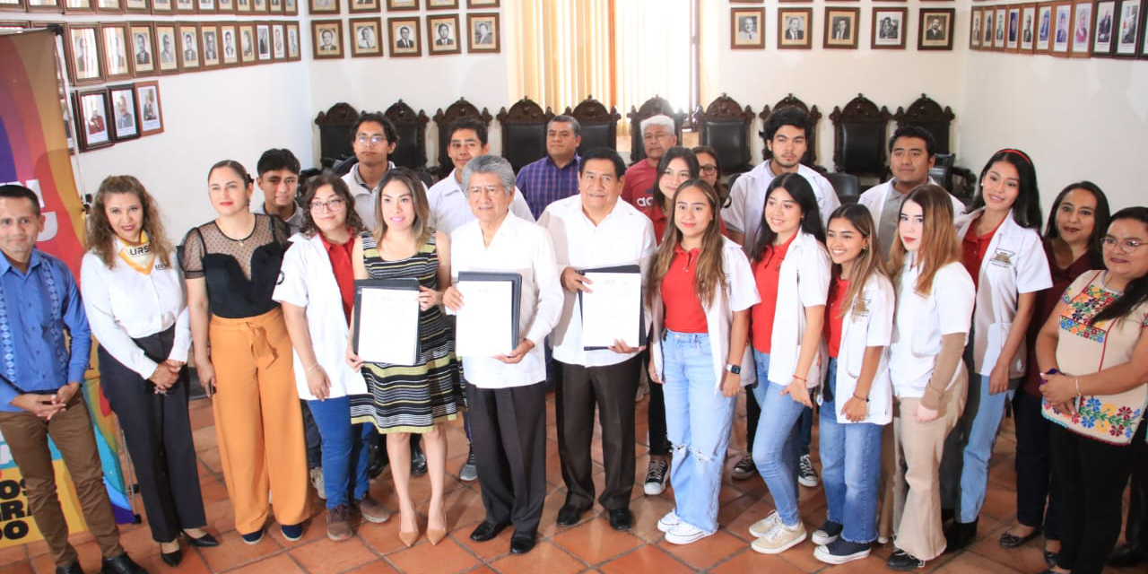 Municipio y URSE signan convenio de colaboración para prácticas y servicio social en DIF