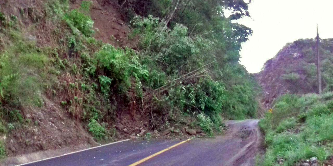 Foto: Archivo El Imparcial // Por las fuertes lluvias, reportan deslaves y derrumbes en carreteras de la Costa.