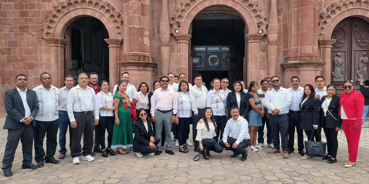 Socios celebran 27 años de cooperativismo social del Centro Mixteco de Promoción Educativa "2 de Agosto”.
