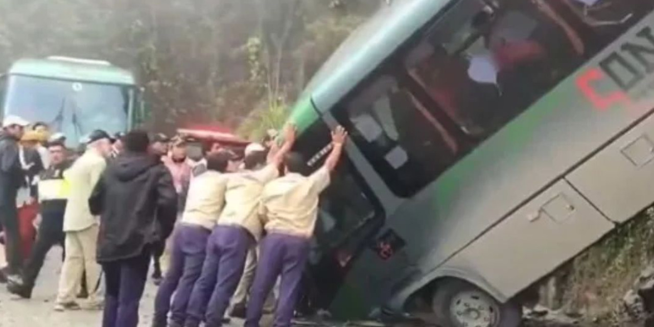 Cuatro mexicanos heridos tras accidente de autobús en Perú