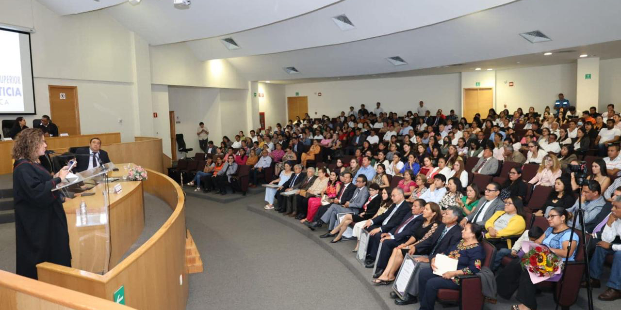 Rinde homenaje Poder Judicial del Estado a magistrados jubilados