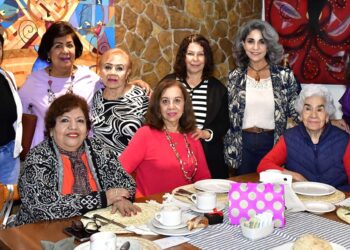 Fotos: Rubén Morales // Buenos deseos fueron los que se escucharon durante la celebración del cumpleaños de Sylvia Torres Quirino.