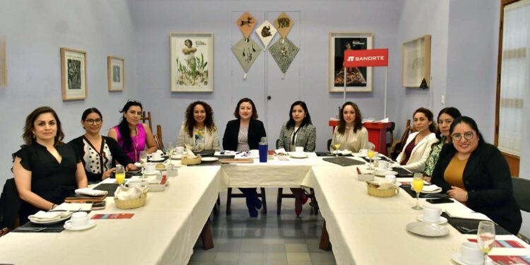 Fotos: Rubén Morales // Las socias disfrutaron de un desayuno en un hotel del centro de la ciudad.