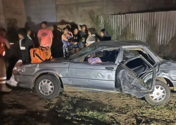 El aparatoso accidente dejó sólo daños materiales.