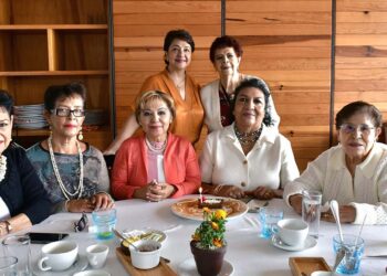 Fotos: Rubén Morales // Estuvo muy acompañada de sus grandes amigas.