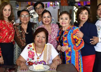Fotos: Rubén Morales // Magy Gómez compartió con sus amigas la alegría de cumplir un año más de vida.