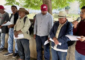 Foto: Luis Alberto Cruz // Autoridades de 12 comunidades insisten en contaminación con desechos mineros del arroyo “El Coyote”, en Magdalena Ocotlán.