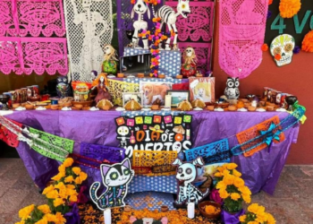 ¿Listo para el Día de Muertos? Cuándo y cómo colocar la ofrenda para tu mascota