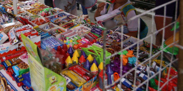 ¡Unicef aprueba la prohibición de comida chatarra en escuelas!