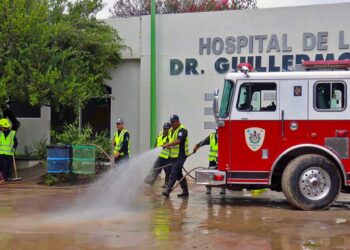 Foto: Luis Alberto Cruz – archivo // La inundación en varias de las áreas del hospital en junio de este año, causó afectaciones en equipos e infraestructura.