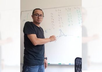 Doctor en Matemáticas, Juan Luis Palacios Soto, profesor e investigador de la Universidad del Mar, Campus Huatulco.