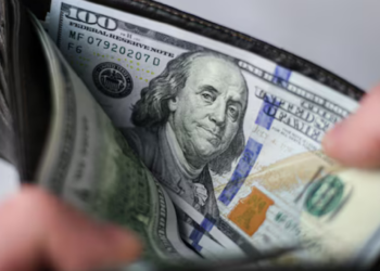 ¿Qué tanta fortuna da llevar un dólar en la cartera?