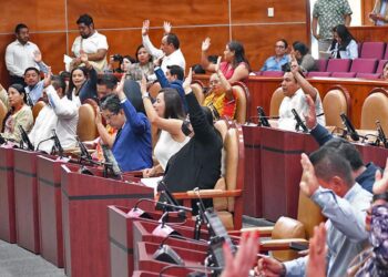 Foto: cortesía // El Congreso de Oaxaca avala la Ley en materia de salarios.
