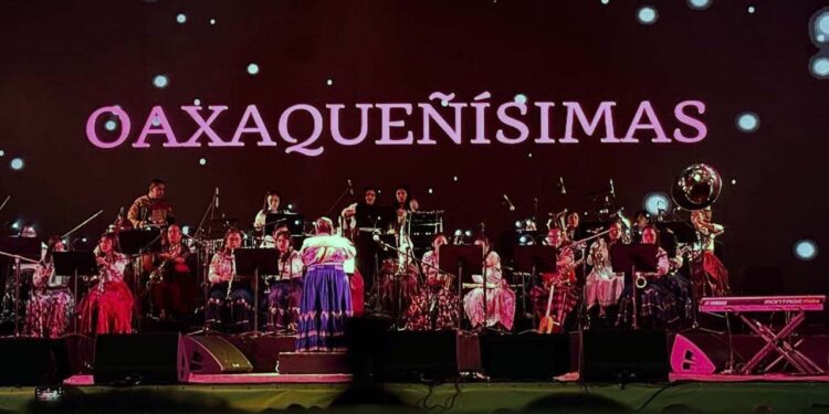 Fotos: internet // Oaxaca cerró su presencia como estado invitado de honor en la edición 52 del Festival Internacional Cervantino.