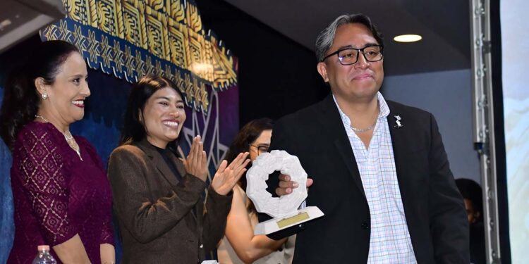 Fotos: Rubén Morales // Edgar Omar Aguilar Morales fue el ganador de la Presea “Quetzalcóatl”.