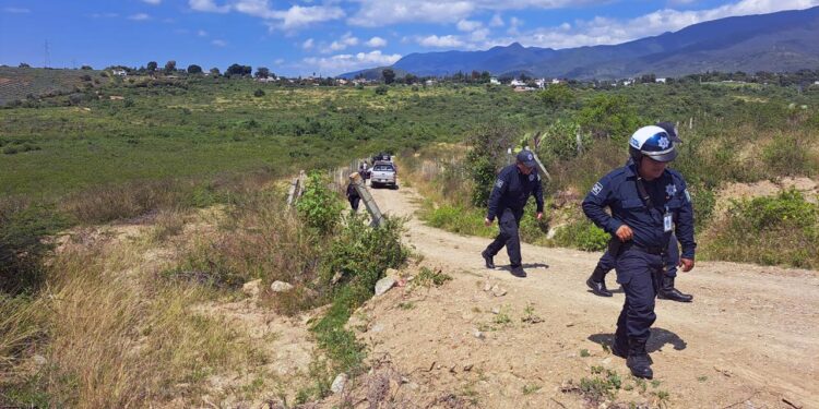 El cuerpo fue encontrado a unos 30 metros de profundidad en un terreno.