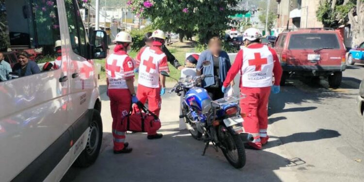 El herido fue atendido y trasladado a un hospital por personal de la Cruz Roja y el Escuadrón ORAM.