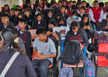 El principal objetivo es empoderar a los jóvenes mediante el conocimiento.