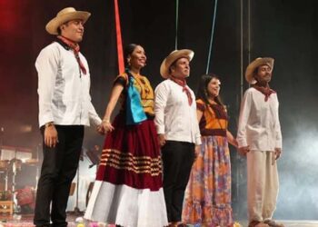 El público disfrutó de la oferta cultural de Oaxaca en el 52 Festival Internacional Cervantino.