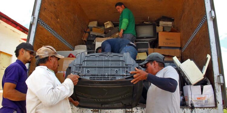 Esta basura electrónica ya fue enviada la presente semana a la Ciudad de México para su correcto tratamiento.
