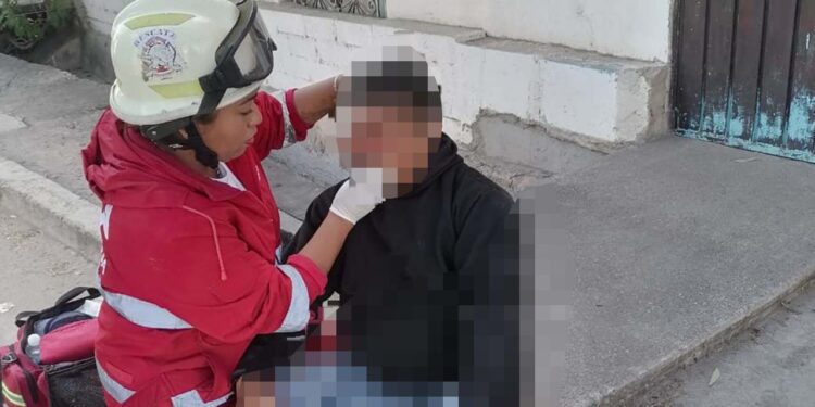Fue atendido por personal de la Cruz Roja Mexicana.