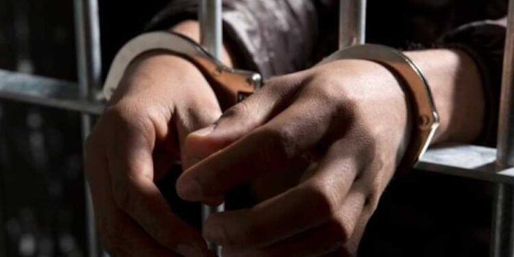Detenido por incumplir obligaciones alimentarias