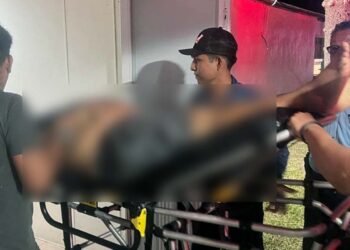 La fémina y el varón fueron trasladados por el agente municipal al hospital del IMSS de Matías Romero.