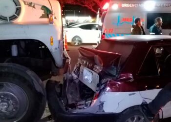 Choca Torton con taxi foráneo