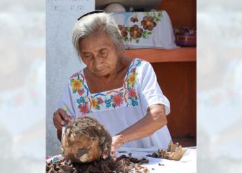 La primera limpieza se hace cuando el difunto cumple su tercer aniversario de muerto.