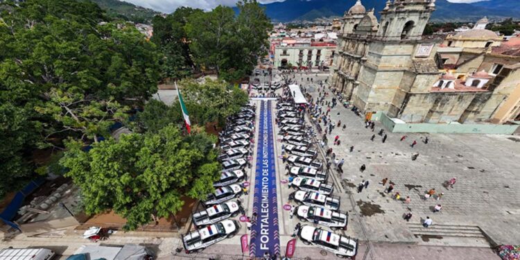 Foto: Gobierno de Oaxaca // Las patrullas para vigilar la zona metropolitana.