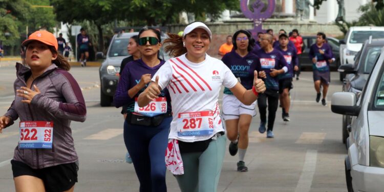 Fotos: Leobardo García Reyes // Los atletas utilizaron la Ruta de la Salud.