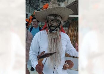 Los huehuentones han hecho sus presentaciones en varias partes del país.