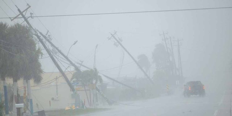 Huracán Milton toca tierra en Florida: ¿Qué se espera de este monstruo categoría 3?