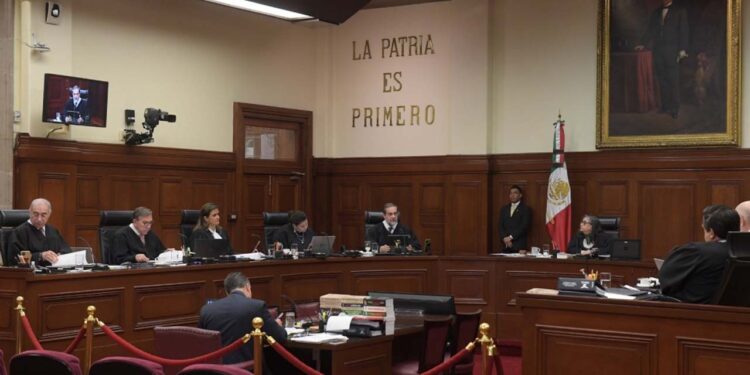 Siete ministros de la SCJN anunciarían su renuncia este martes