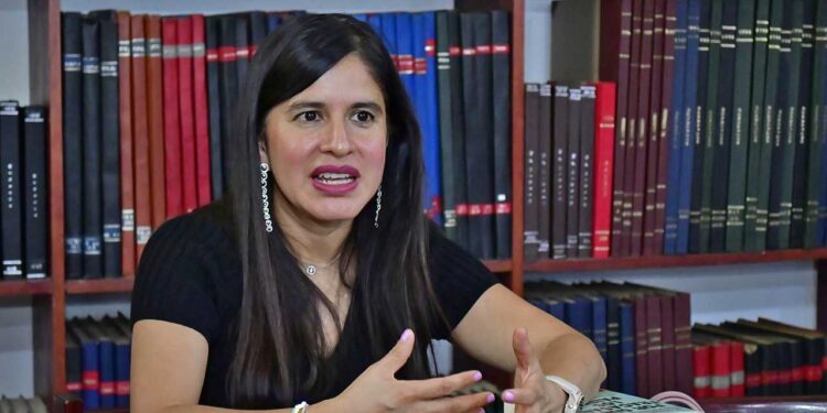Foto: Rubén Morales // La magistrada Adriana Alejandra Ramos León, presidenta del Primer Tribunal Colegiado en Materia Civil y Administrativa del Décimo Tercer Circuito.